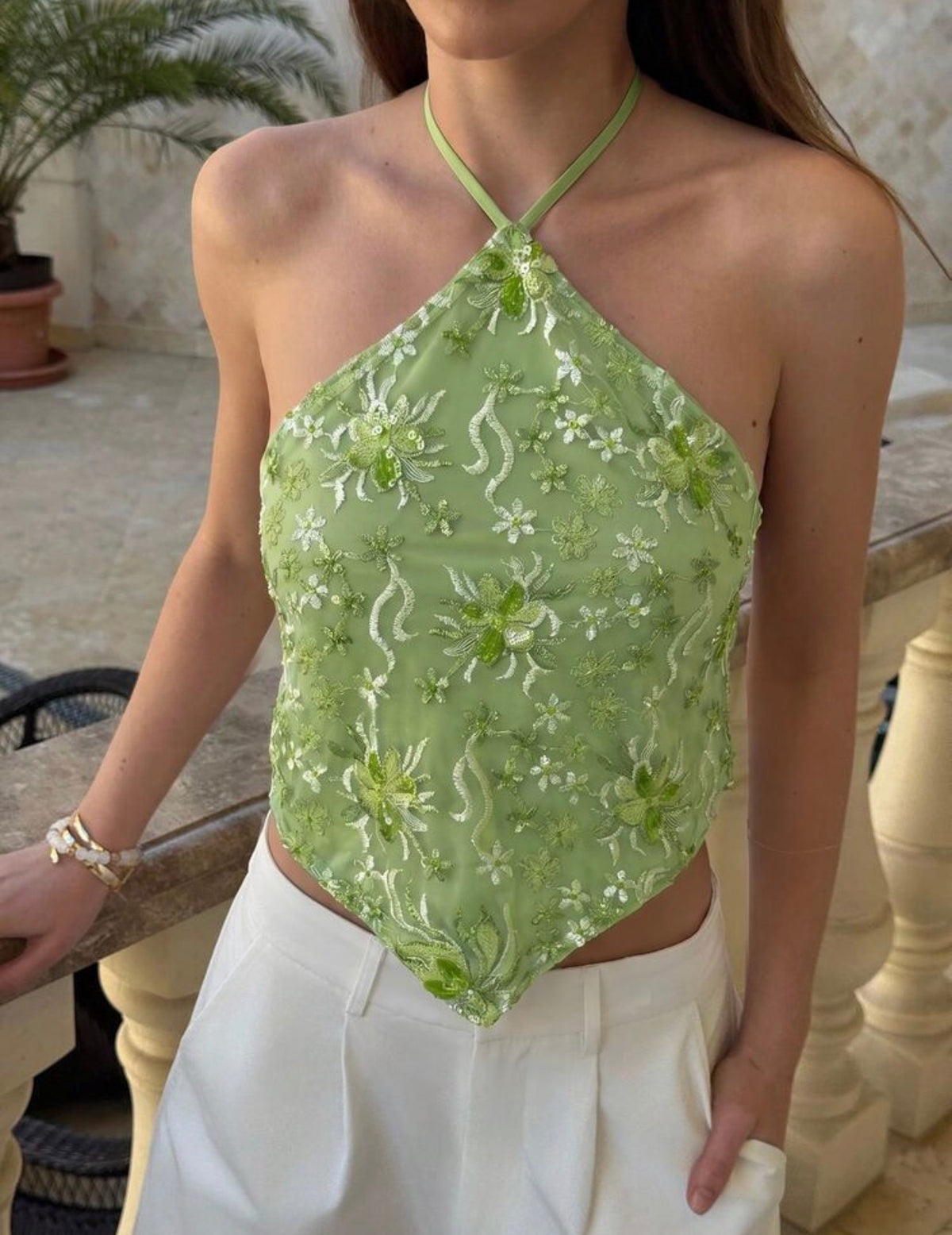 Top halter con lentejuelas