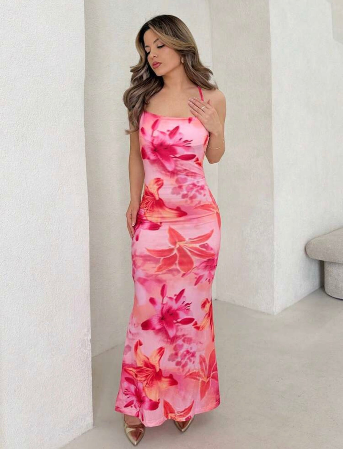 Vestido floral escotado